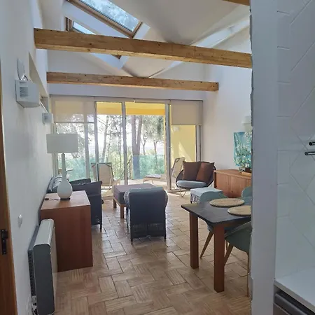 Quinta Eirinhas-jardim De Bonsai טאווירה